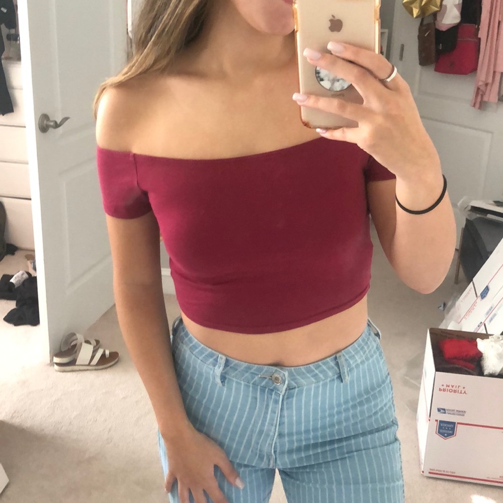 Red crop top